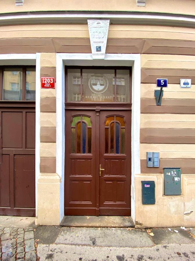 Turnkey I King George Square Studio Prague Extérieur photo